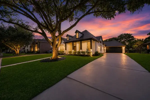 2522 Colonel Court Drive, Richmond, TX 77406