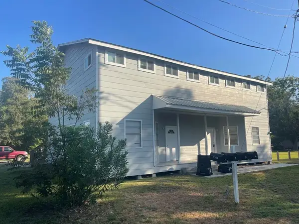 2101 Merlin Street, Bay City, TX 77414