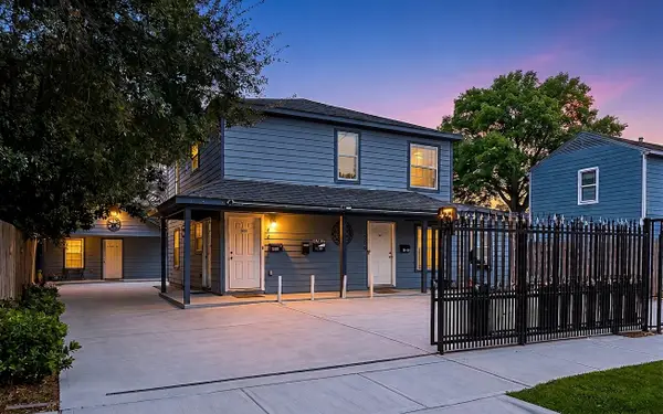 5209 Plum Drive, Houston, TX 77087