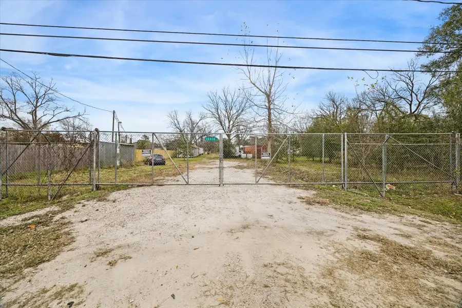 13410 Ann Louise Road, Houston, TX 77086 - Image #2