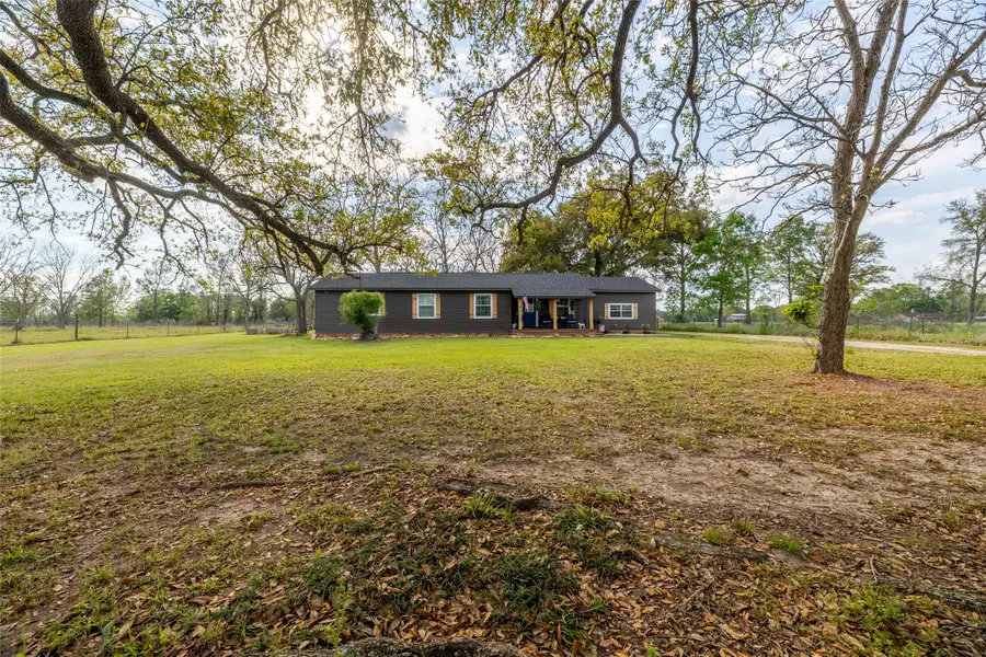 384 County Road 2046, Hull, TX 77564 - #2