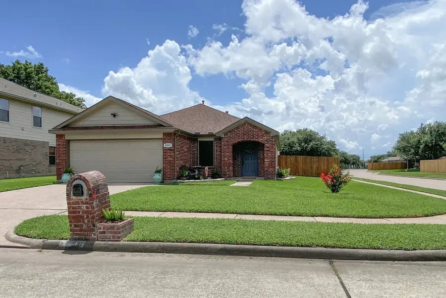 8031 Berkely Court, Baytown, TX 77521 - #3