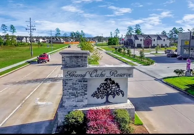 9971 Spring Creek Road, Cleveland, TX 77327 - Image #2