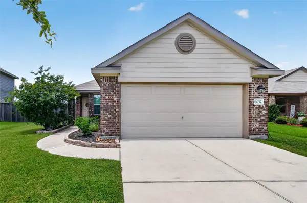 8639 River Crest Drive, Baytown, TX 77521