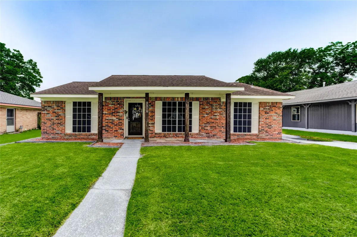 8510 Collingsdale Road, La Porte, TX 77571 - Image #1