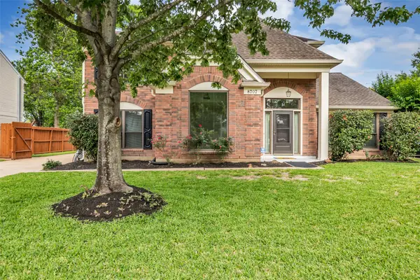 8707 Rocky Valley Drive, Houston, TX 77083