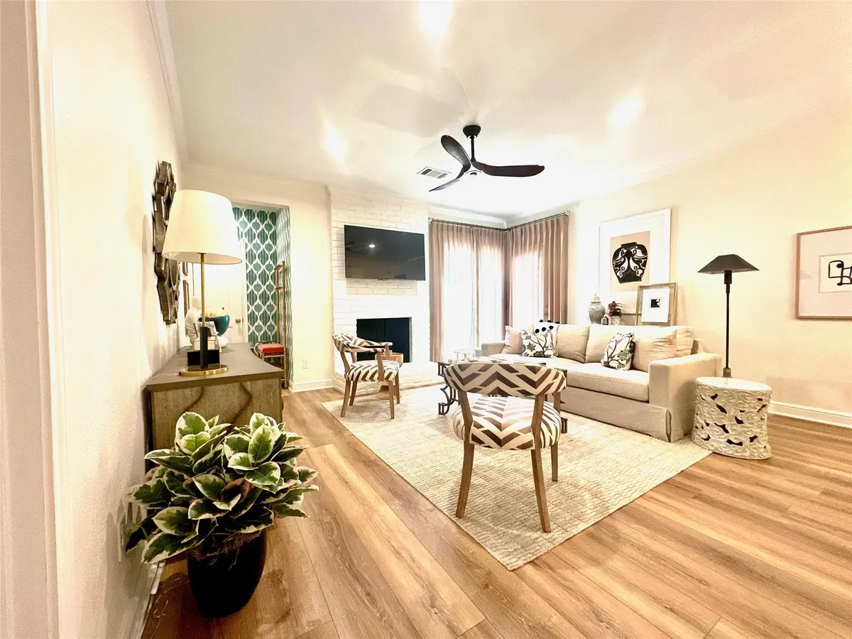 2001 Bering Drive #7L, Houston, TX 77057 - Image #1