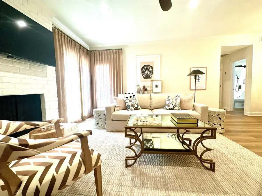 2001 Bering Drive #7L, Houston, TX 77057 - Image #2