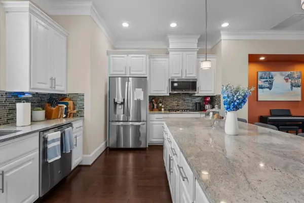 6762 Sussex Manor Street, Houston, TX 77055