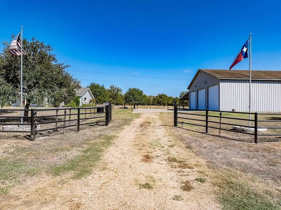 10411 Farm To Market 1383, La Grange, TX 78945 - Image #2