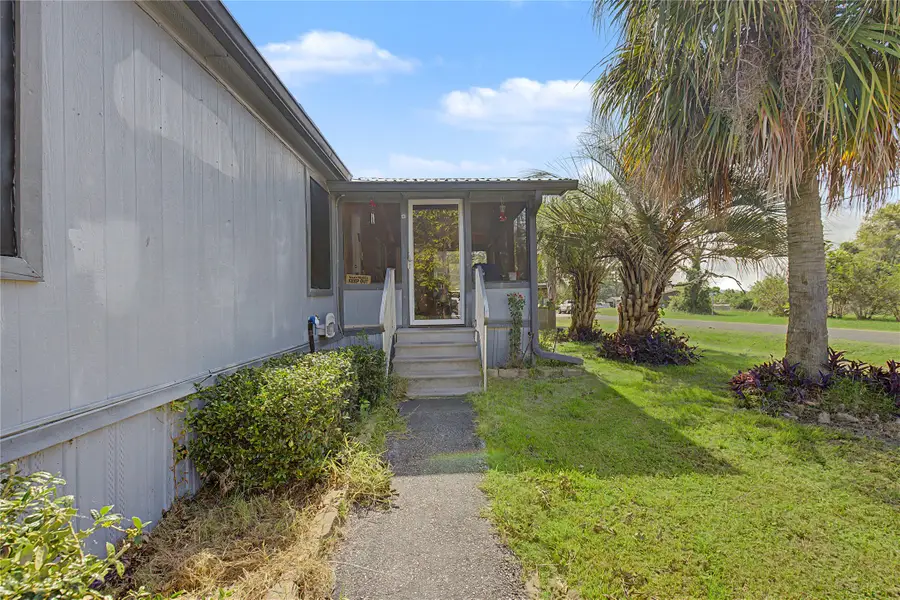 149 E Austin Avenue, Onalaska, TX 77360 - #2