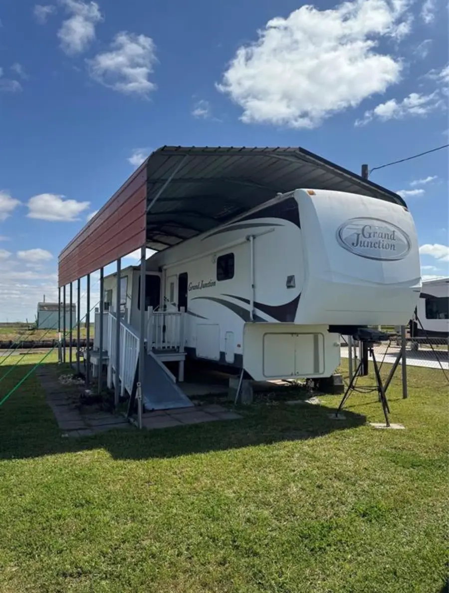1561 County Road 299, Sargent, TX 77414 - #2
