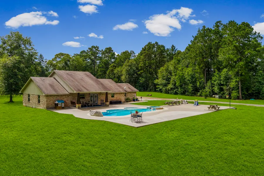 1109 Soda Loop E, Livingston, TX 77351 - #3