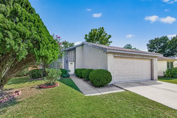 11719 Acadian Drive, Houston, TX 77099