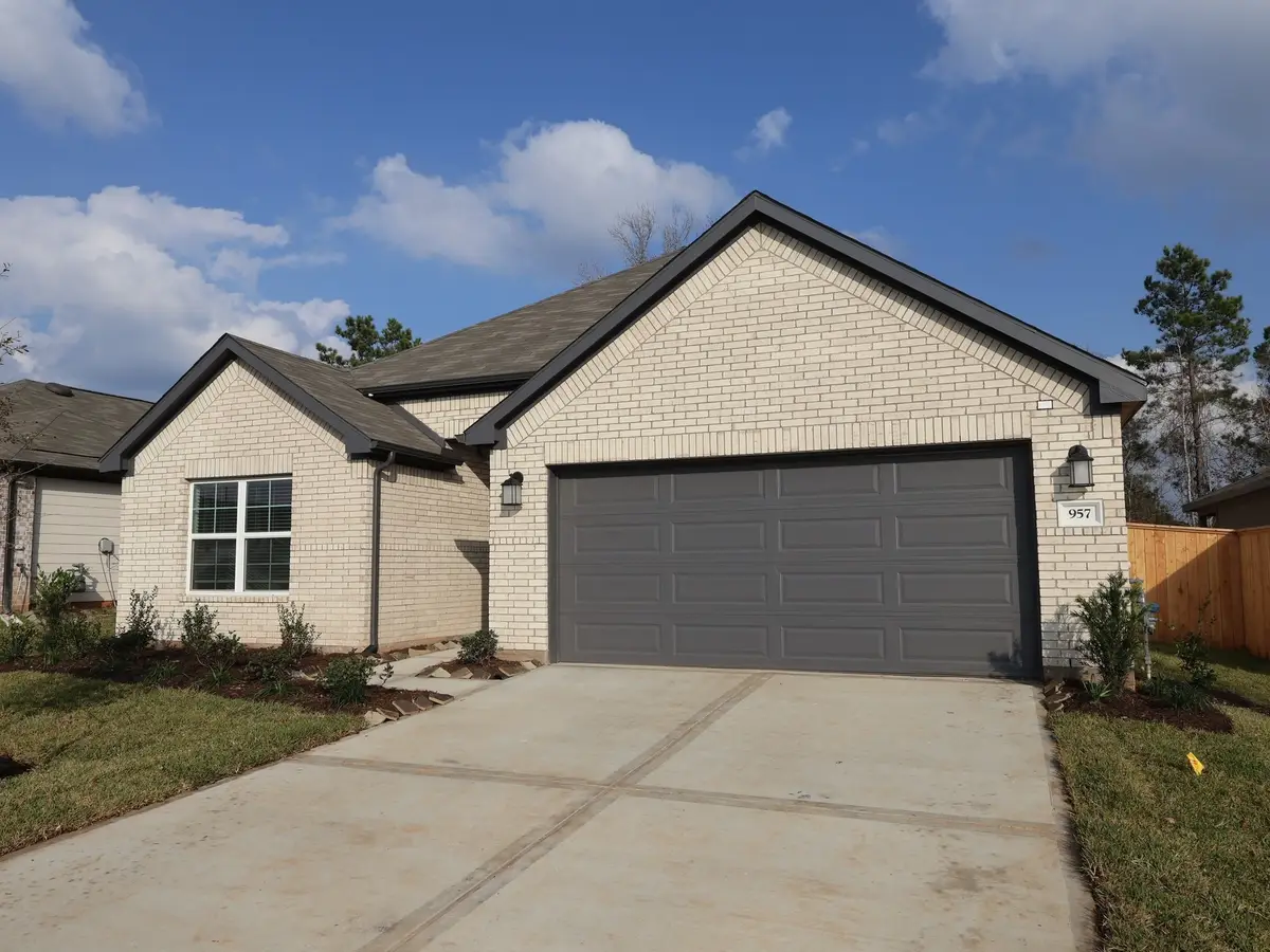 957 Garden Path Drive, Willis, TX 77378 - Image #1