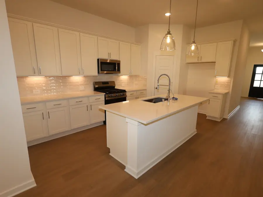 957 Garden Path Drive, Willis, TX 77378 - Image #2