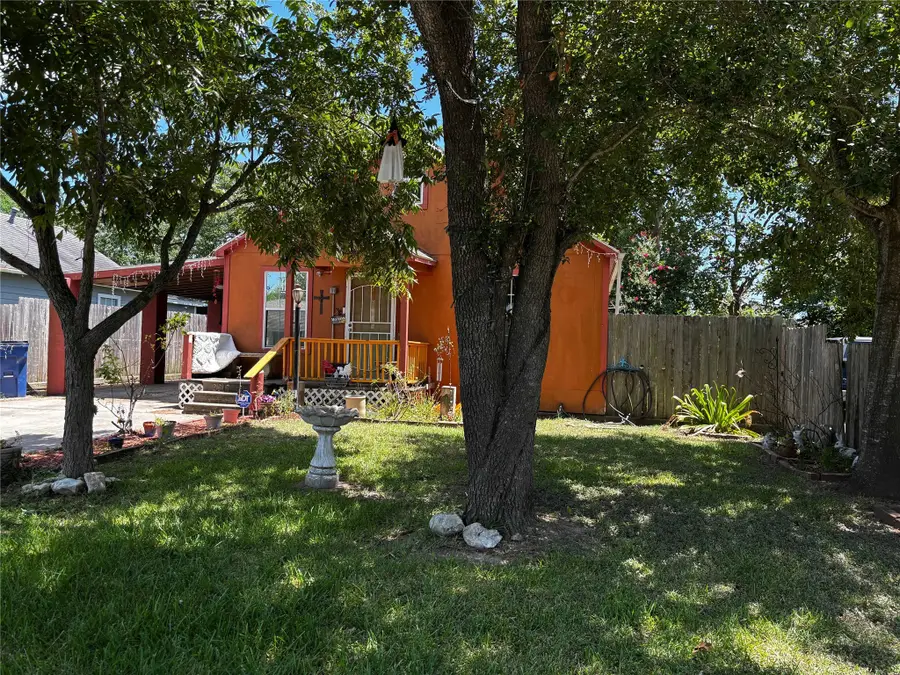 2317 35th Avenue N, Texas City, TX 77590 - Image #2
