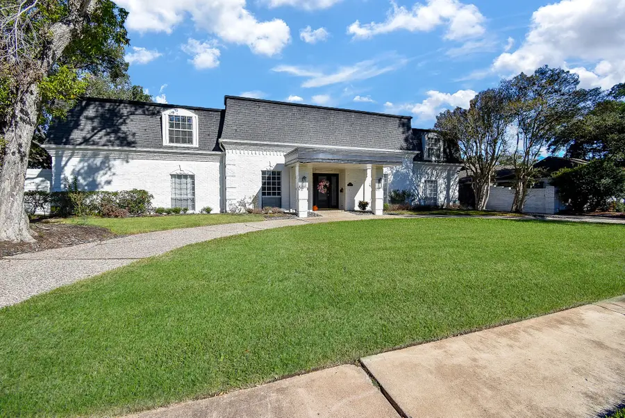 5330 Braesheather Drive, Houston, TX 77096 - Image #3