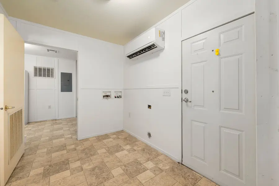 983 Brackenridge, Livingston, TX 77351 - #3
