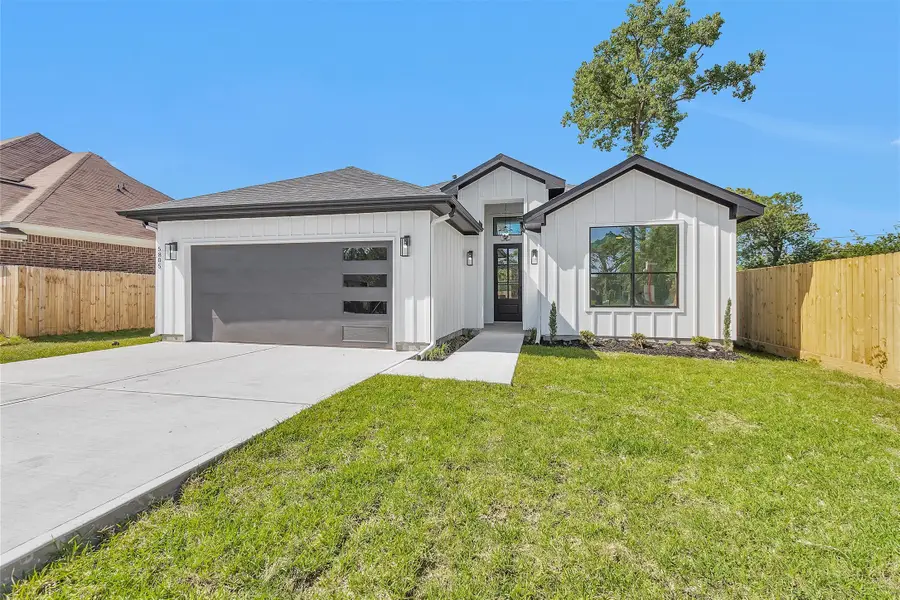6334 Roughlock Street, Houston, TX 77016 - Image #2