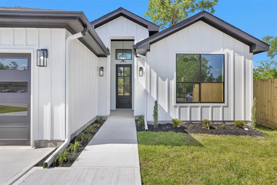 6334 Roughlock Street, Houston, TX 77016 - Image #3