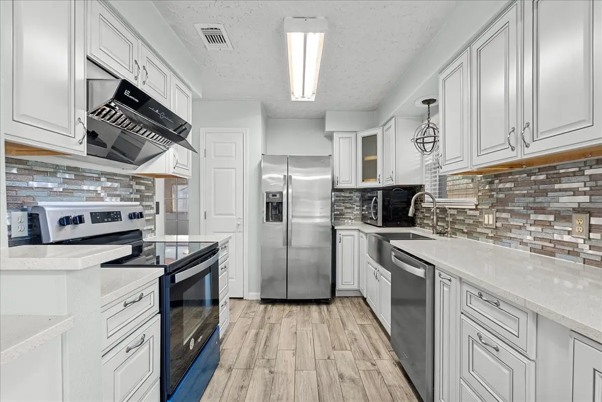 2919 Marlin Court, League City, TX 77573 - Image #1