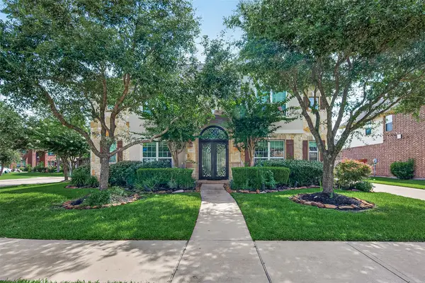 5703 Flagstone Pass Court, Sugar Land, TX 77479