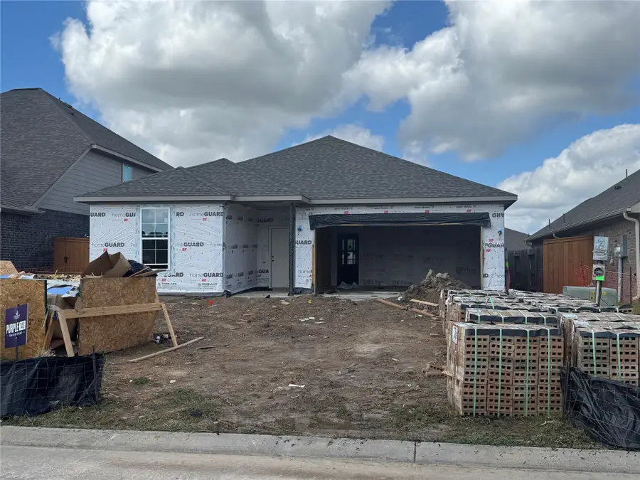 2601 Village Azalea Drive, Texas City, TX 77568 - Image #2