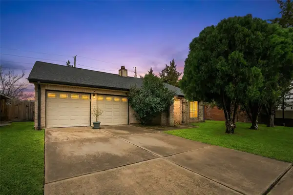 2302 Shady Brook Drive, Houston, TX 77084