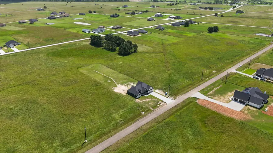 560 Quarter Horse Trail, Angleton, TX 77515 - #2