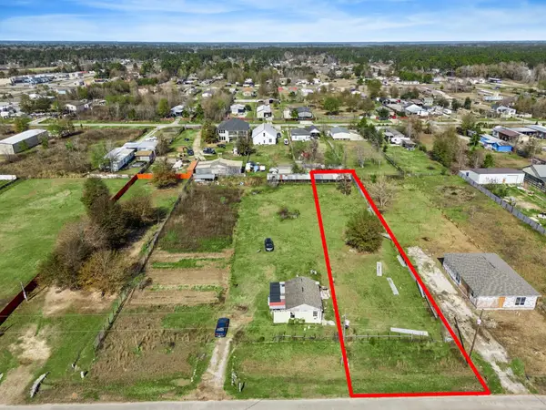 533 County Road 3558, Cleveland, TX 77327