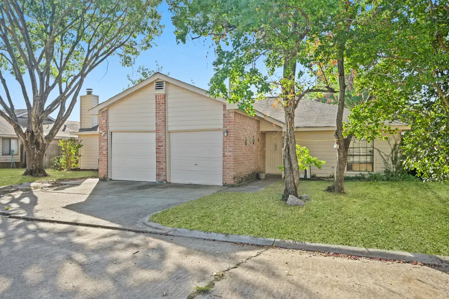 10021 Emerald Creek Drive, Houston, TX 77070 - Image #2