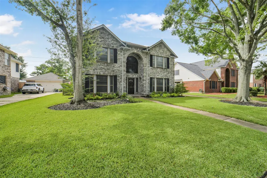 126 Shadow Wood Drive, Sugar Land, TX 77498 - #2