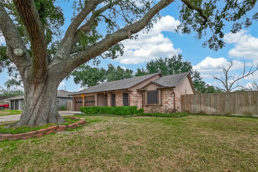 5201 Cunningham Drive, Pearland, TX 77581 - #2