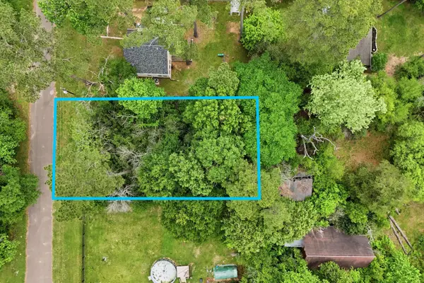 2-B Rollingwood Loop, Conroe, TX 77303