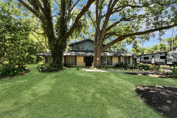 215 Hardy Street, Bacliff, TX 77518