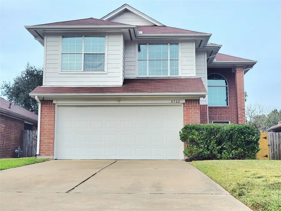 8722 Ashlawn Drive, Houston, TX 77083 - Image #2