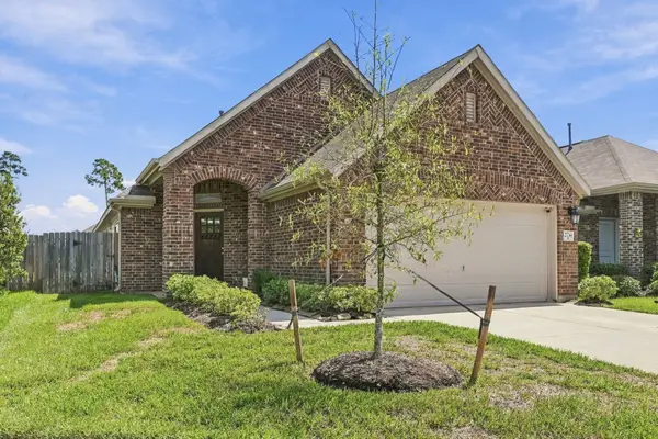 2734 Meadow View Lane, Conroe, TX 77385