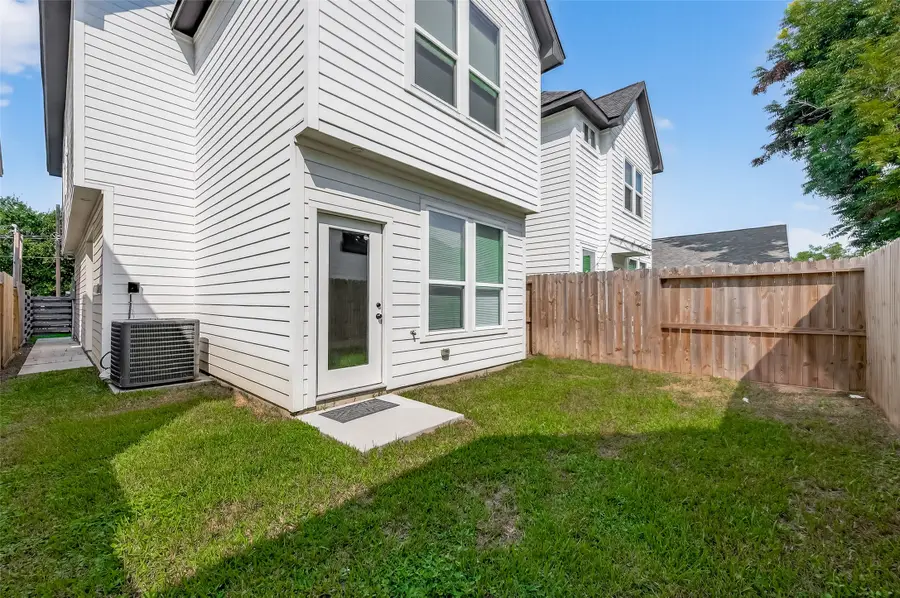 2004 Worms Street, Houston, TX 77020 - Image #3