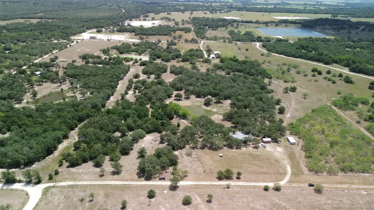 1974 County Road 404, Flatonia, TX 78941 - Image #1