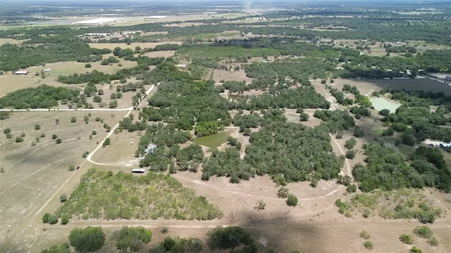 1974 County Road 404, Flatonia, TX 78941 - Image #2