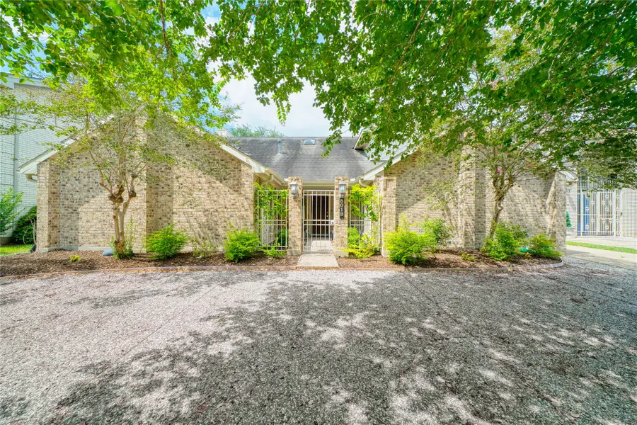 8018 Candle Lane, Houston, TX 77071 - Image #2