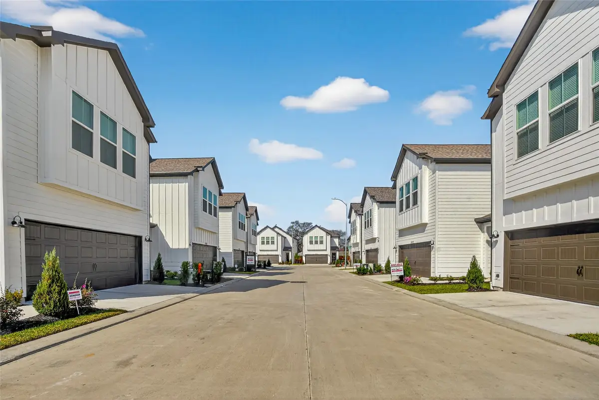 5004 Yesenia Palm Street, Houston, TX 77021 - #1