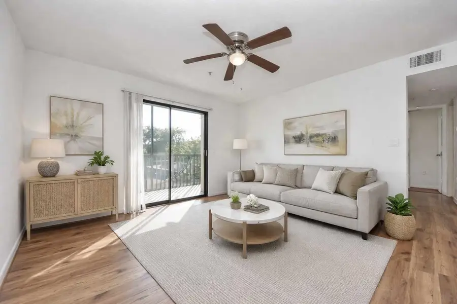 10110 Forum West Drive #237, Houston, TX 77036 - Image #3