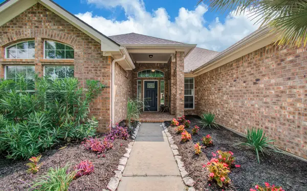 19618 Nara Vista Drive, Tomball, TX 77377