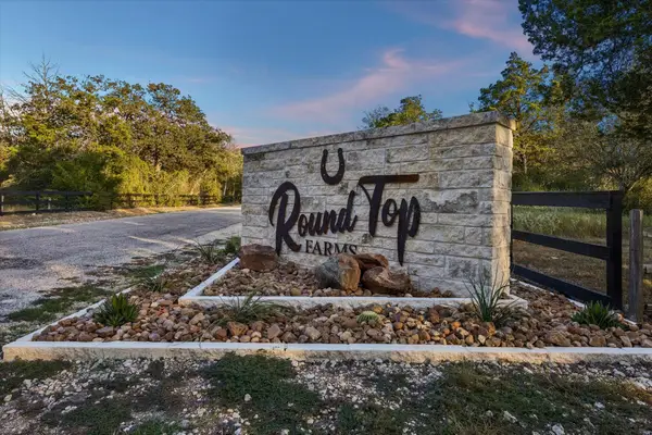 3 Round Top Farms Drive, Round Top, TX 78954