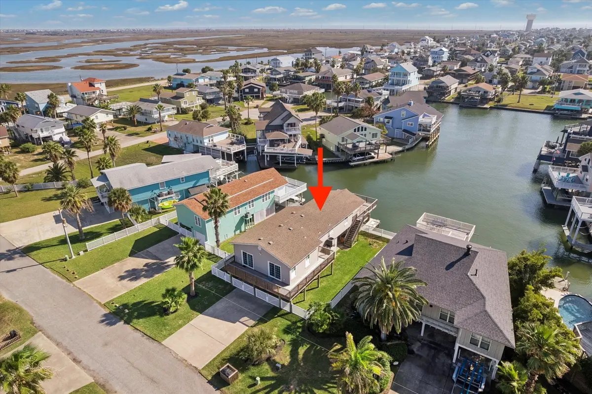 16537 Tortuga Way, Jamaica Beach, TX 77554 - Image #1