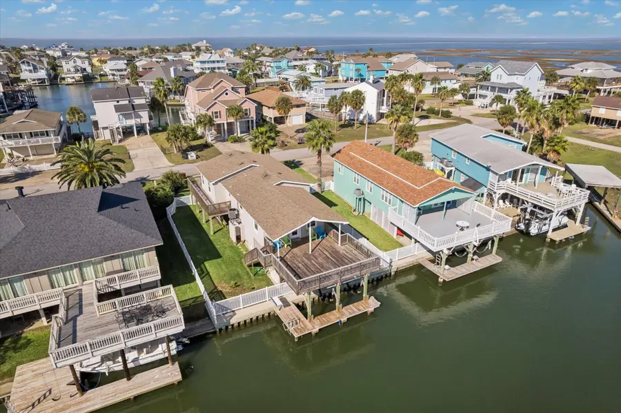 16537 Tortuga Way, Jamaica Beach, TX 77554 - Image #2