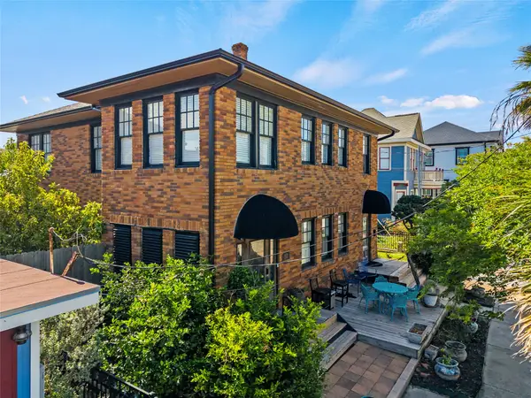 1821 25th Street, Galveston, TX 77550