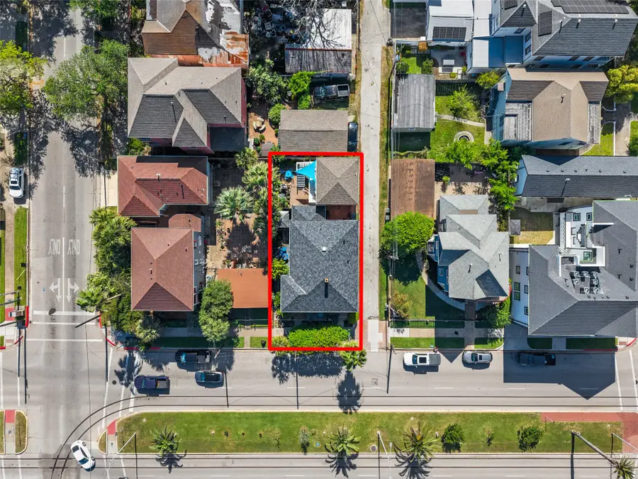 1821 25th Street, Galveston, TX 77550 - #3